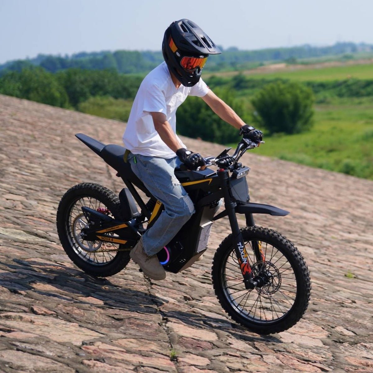 Freego Nova 4 Mid-Drive Electric Dirt Bike - Image 11
