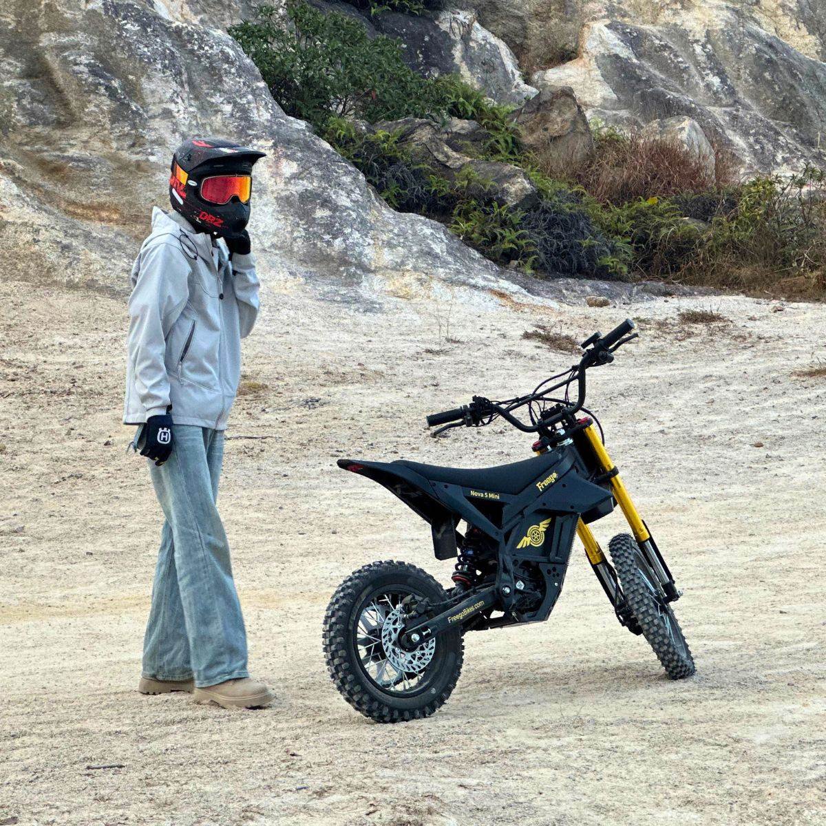 Freego Nova 5 Mini Ebike for Teens and Adults - Image 13