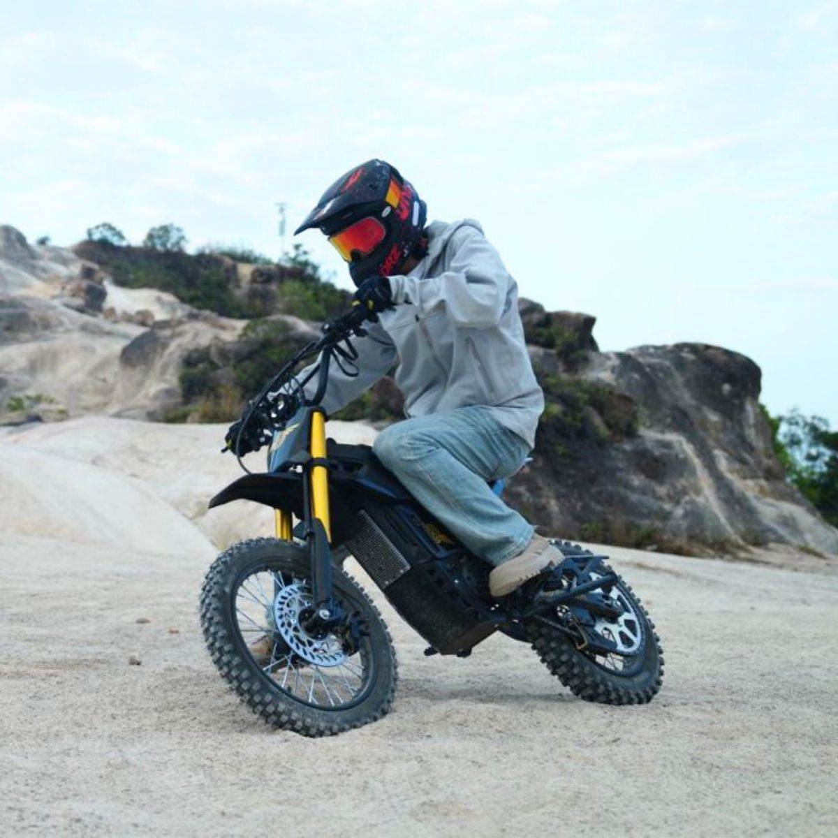 Freego Nova 5 Mini Ebike for Teens and Adults - Image 9