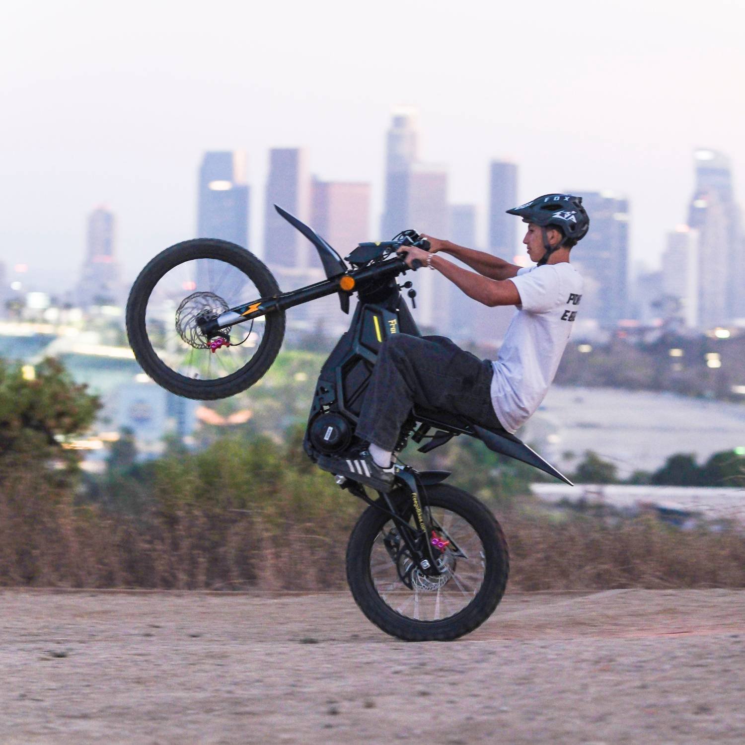 Freego Nova 5 / Nova 5 Pro Mid-Drive Off-Road Electric Dirt Bike - Image 4