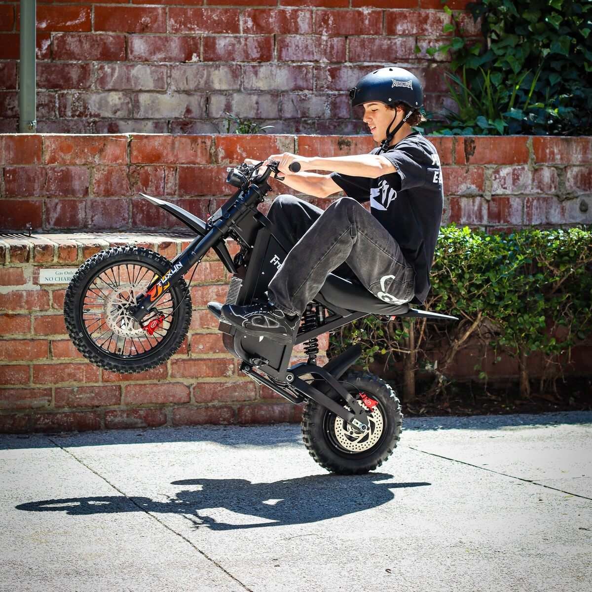 Freego X0 Electric Mini Bike for Teens and Adults - Image 6