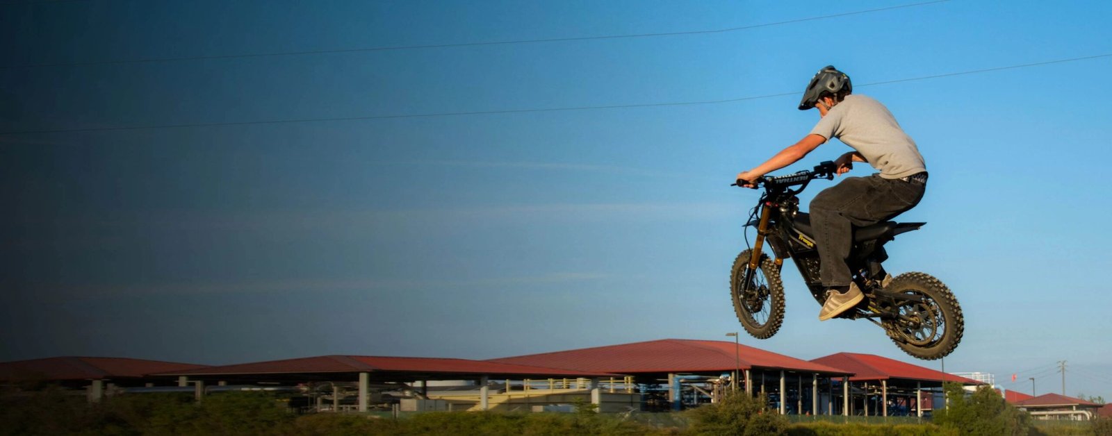 Freego Nova 5 Mini dirt ebike jump desktop